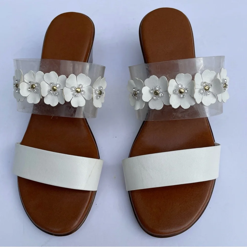 Italian sandals Womens 7.5 White Brown Foot Bed Lightweight Summer‎
